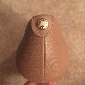 Michael Kors tan leather pumps